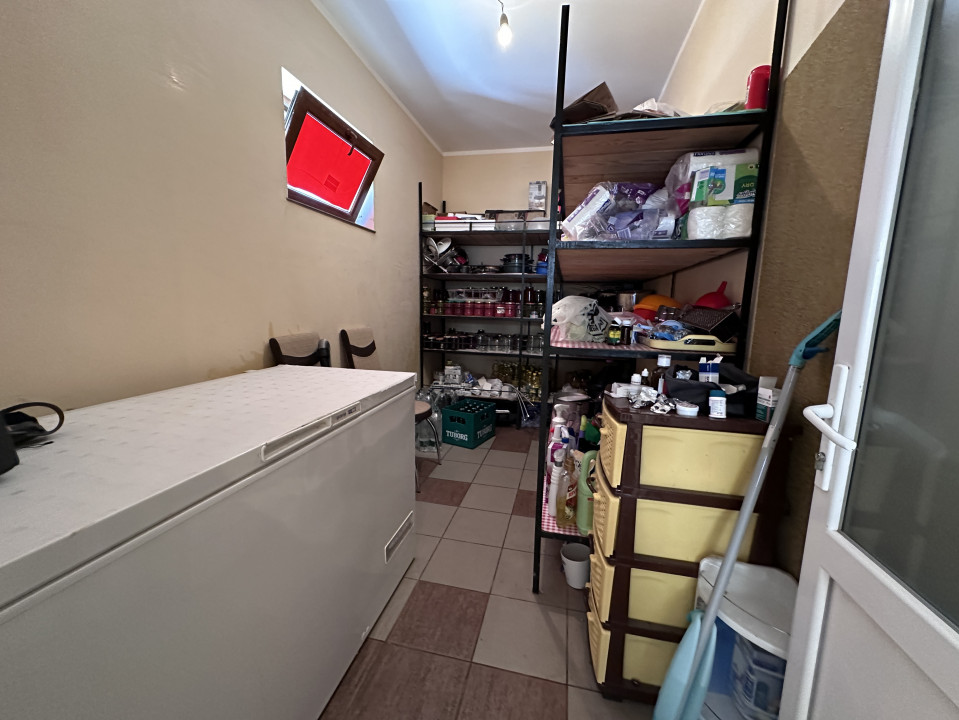 CREVEDIA-DARZA, CASA P+E 210 MP, LOT 721 MP!