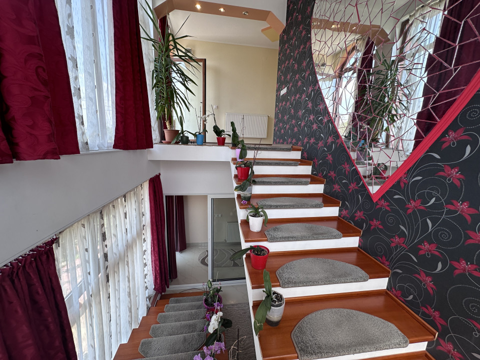 CREVEDIA-DARZA, CASA P+E 210 MP, LOT 721 MP!