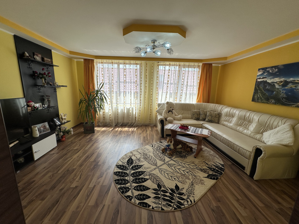 CREVEDIA-DARZA, CASA P+E 210 MP, LOT 721 MP!