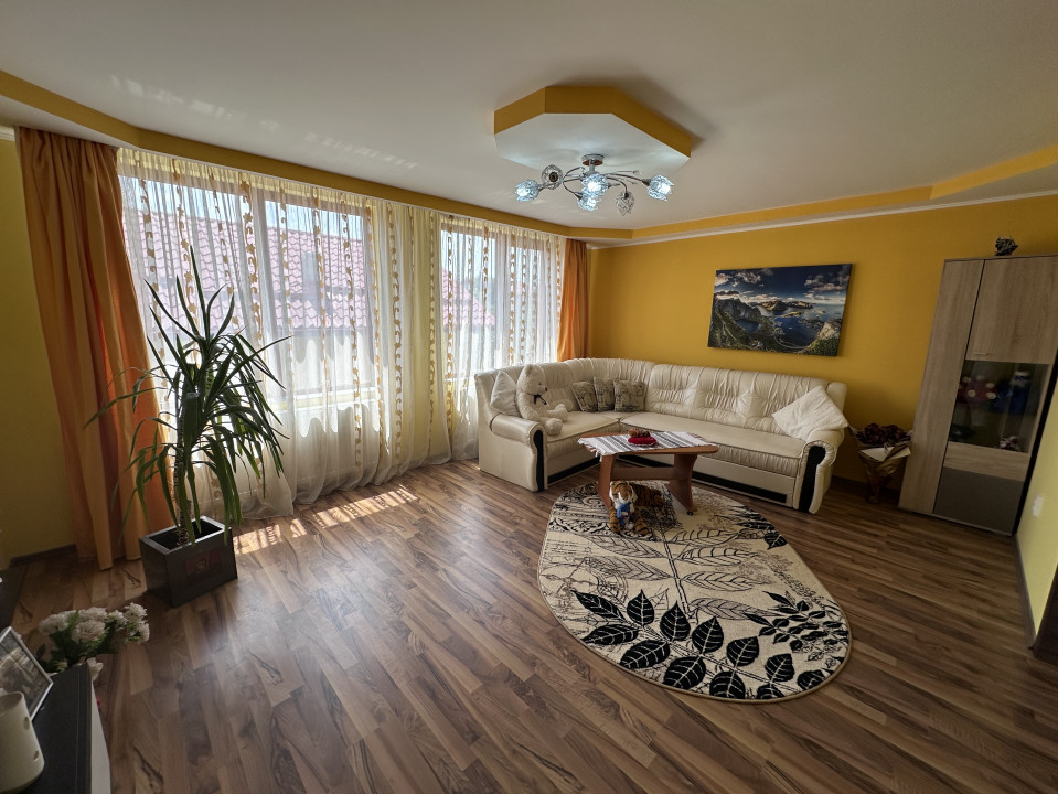 CREVEDIA-DARZA, CASA P+E 210 MP, LOT 721 MP!