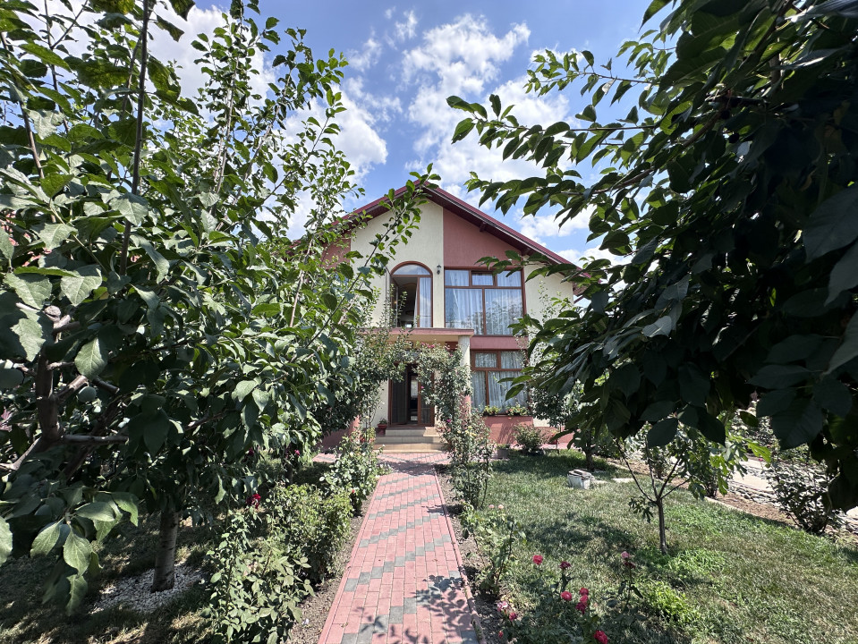 CREVEDIA-DARZA, CASA P+E 210 MP, LOT 721 MP!