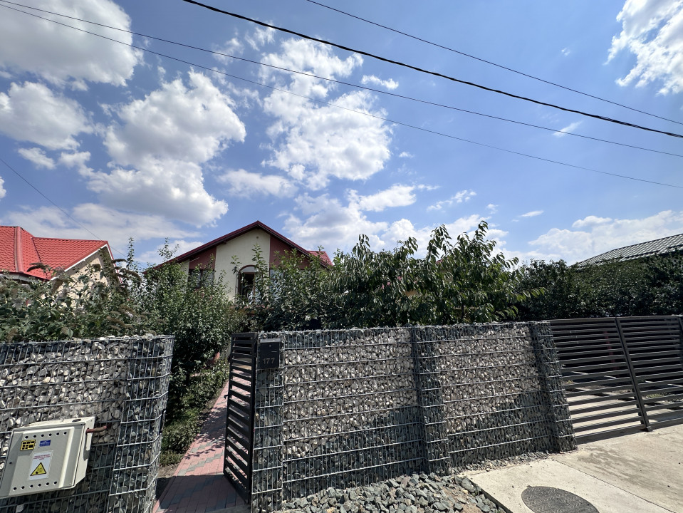 CREVEDIA-DARZA, CASA P+E 210 MP, LOT 721 MP!