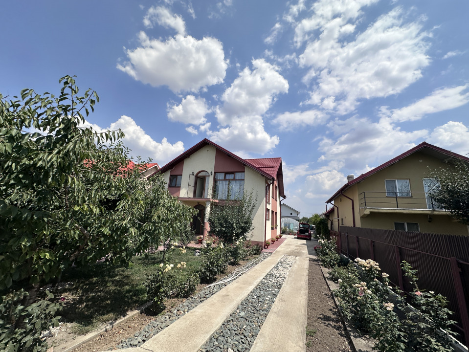 CREVEDIA-DARZA, CASA P+E 210 MP, LOT 721 MP!