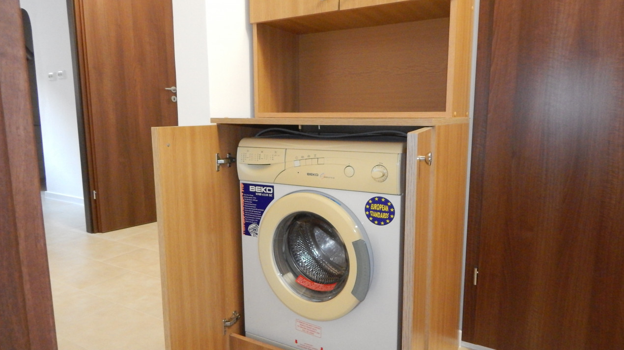 Apartament inchiriere 3 camere renovat  Drumul Taberei