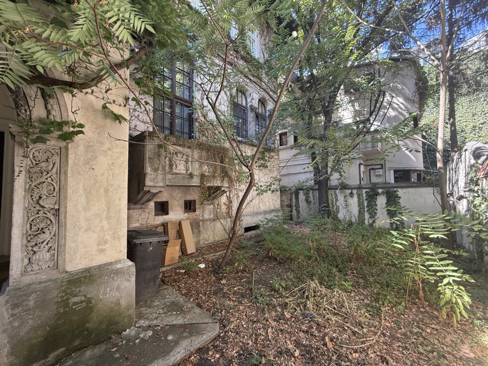 Apartament spațios în vilă deosebită – zona Grădina Icoanei