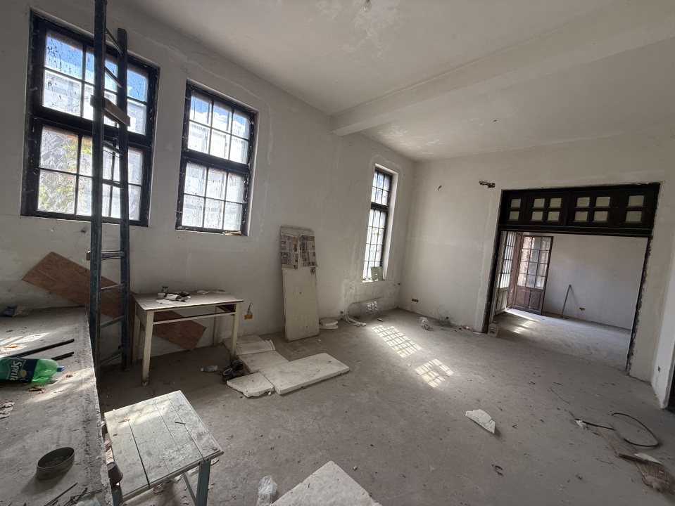 Apartament spațios în vilă deosebită – zona Grădina Icoanei