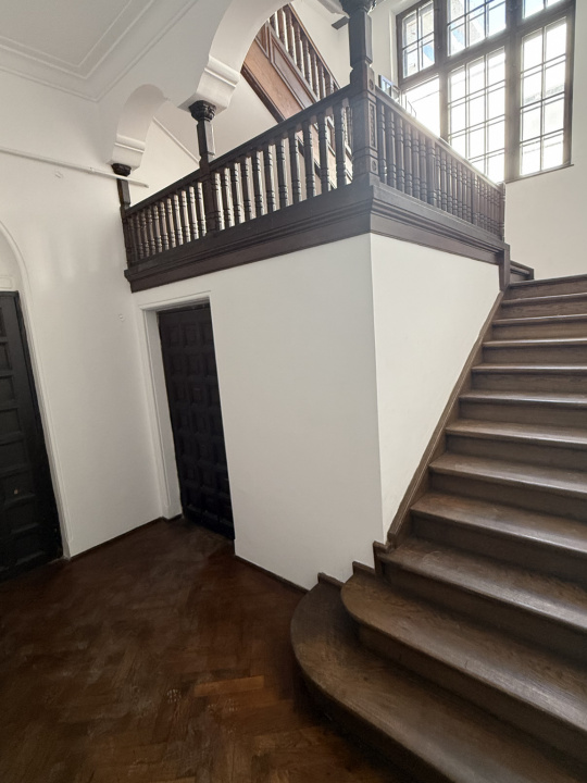 Apartament spațios în vilă deosebită – zona Grădina Icoanei