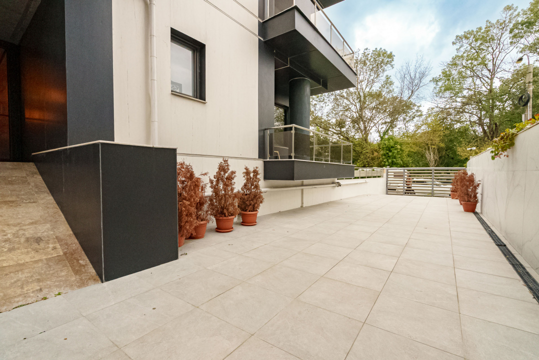 INCHIRIERE  APARTAMENTE LUX sos NORDULUI  200mp+ parcare subterana inclusa